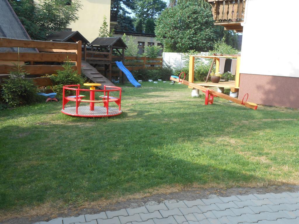 Magdalenka - Pokoje W Centrum Szczyrk Exteriör bild